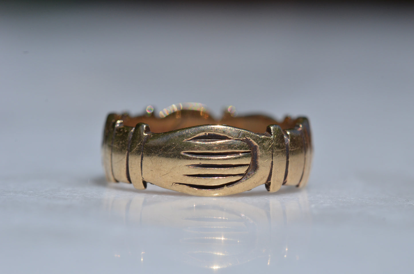 Romantic Vintage Fede Eternity ring