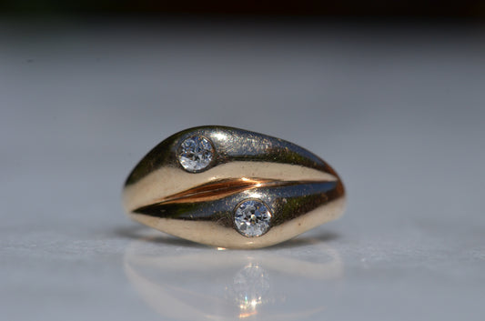 Smooth Old Euro Bubble Toi et Moi Ring