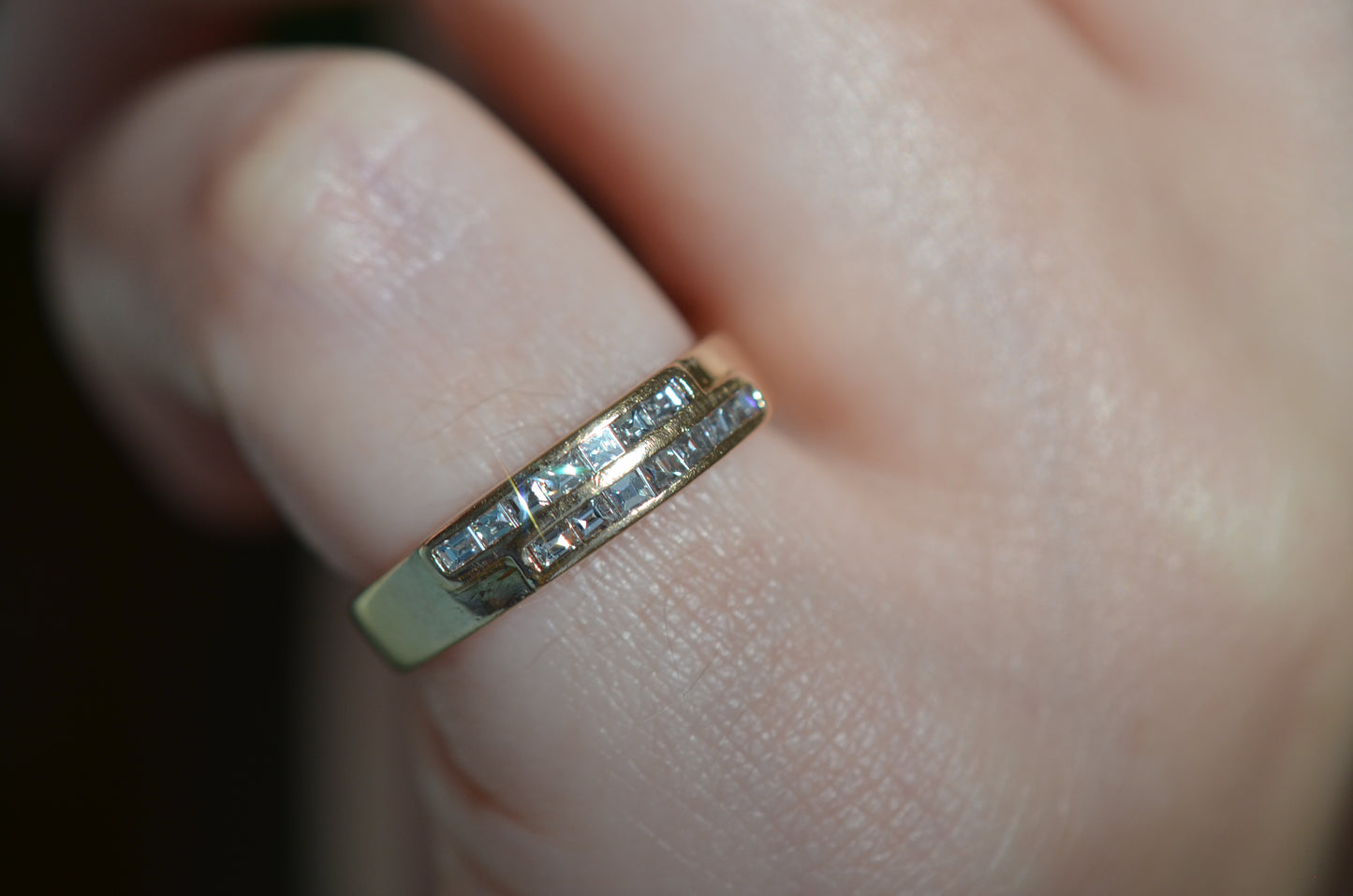 Sexy Vintage Carré Cut Diamond Band