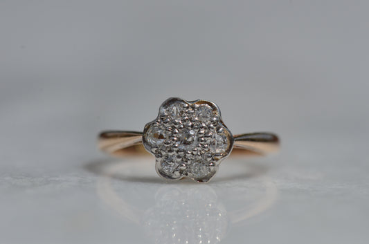 Petite Classic Diamond Daisy Ring
