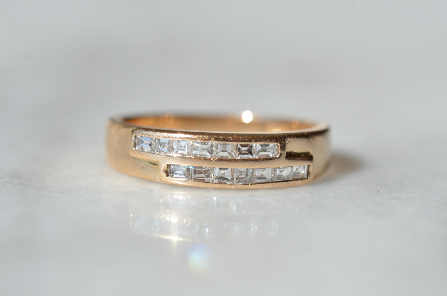 Sexy Vintage Carré Cut Diamond Band