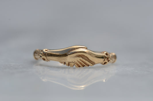 Sweet Vintage Fede Ring