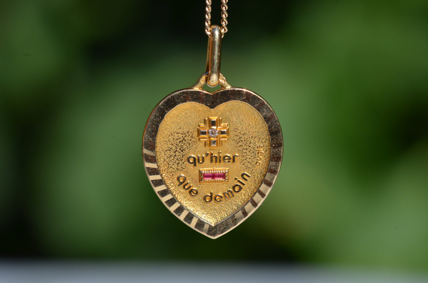 Romantic Vintage Médaille d’Amour Pendant