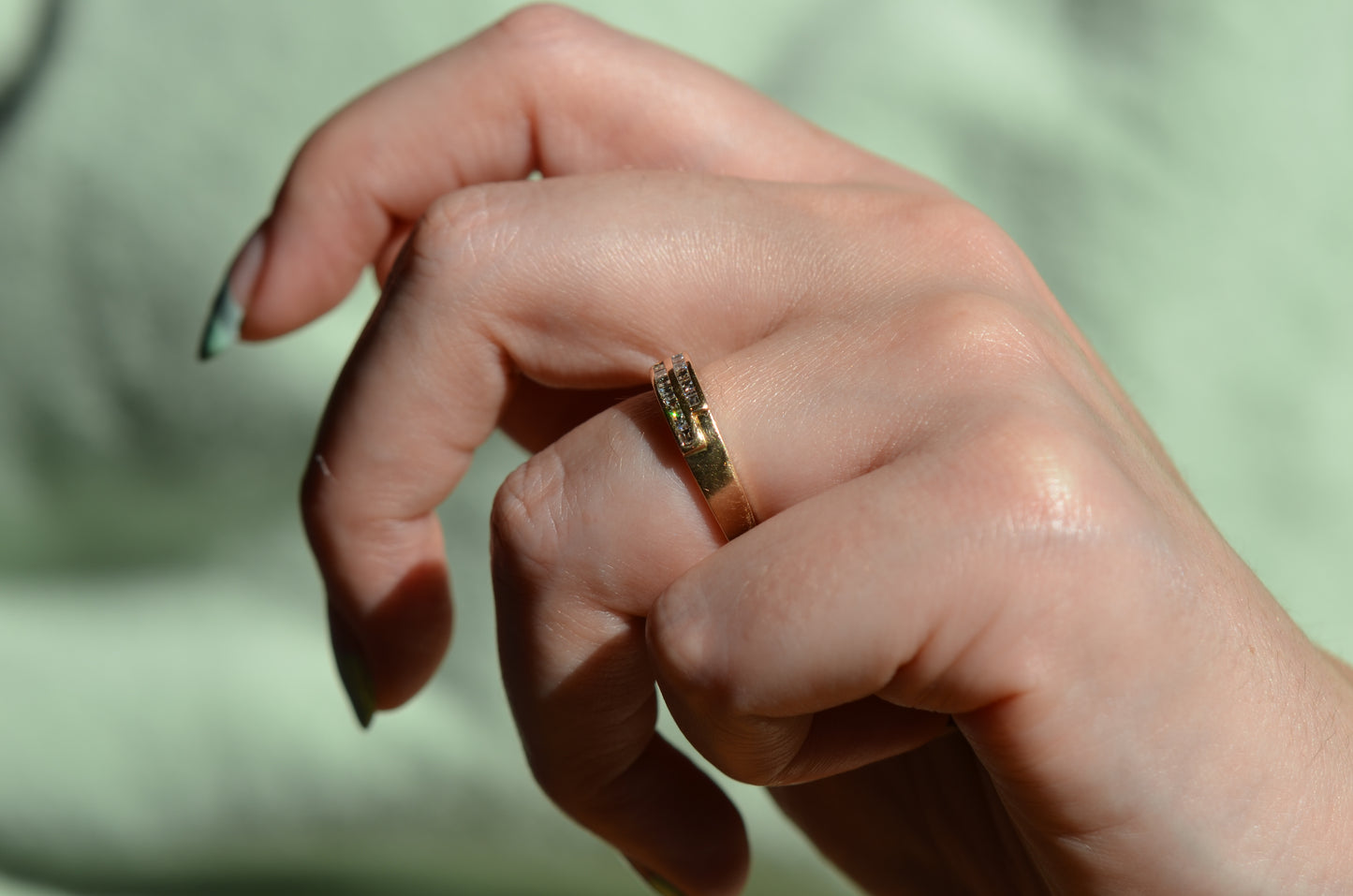 Sexy Vintage Carré Cut Diamond Band