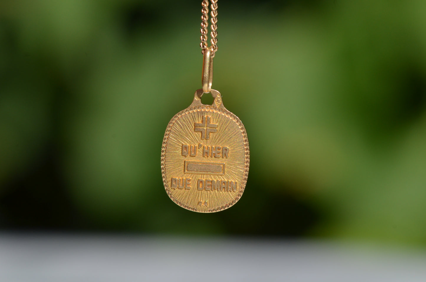 Darling Personalized Vintage Médaille d’Amour Pendant