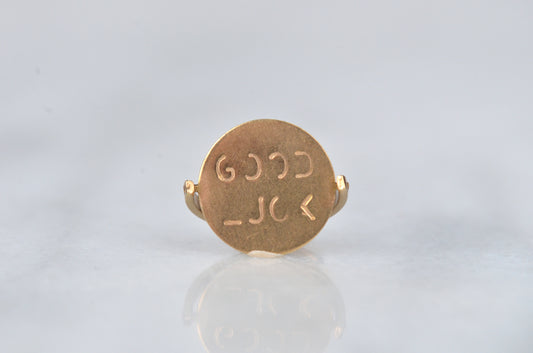 Sweet Vintage Gold "Good Luck" Spinner