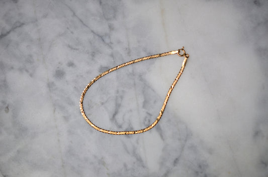 Sleek Textured S Link Estate Bracelet