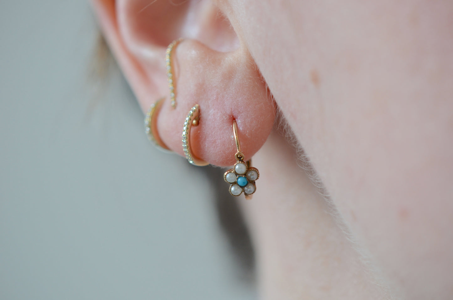 Dainty 1930s Floral Dormeuses Hoops