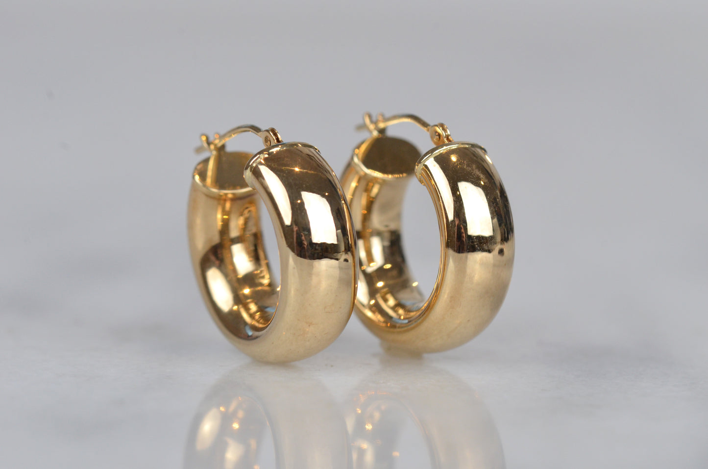 Glossy Chubby Vintage Hoops