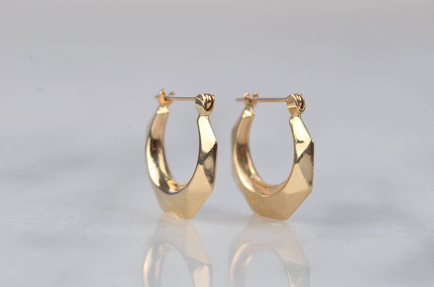 Sexy Facetted Gold Hoops