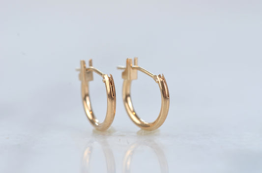 Everyday Estate Small Hoops