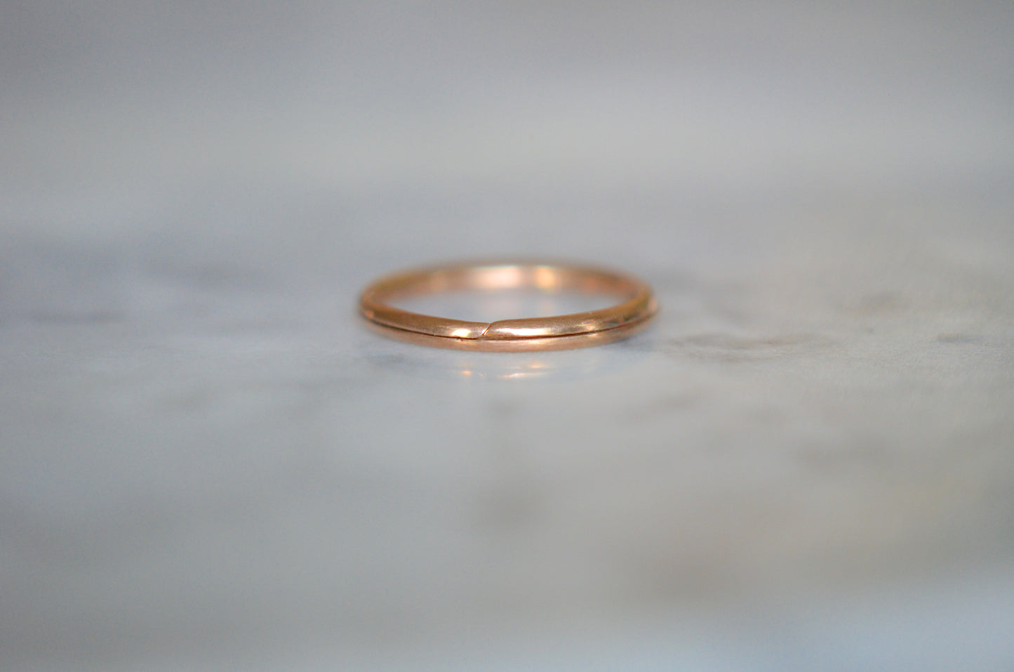 Smooth Rosy Gold Split Ring