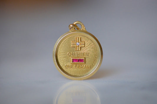 Gorgeous Estate French Love Token + Qu'hier