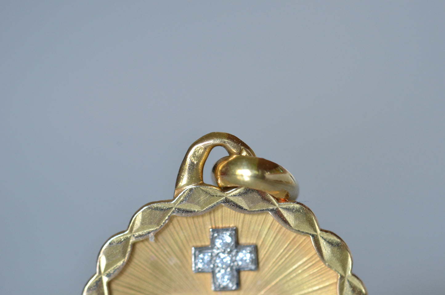 Romantic Vintage Diamond Medaille d'Amour