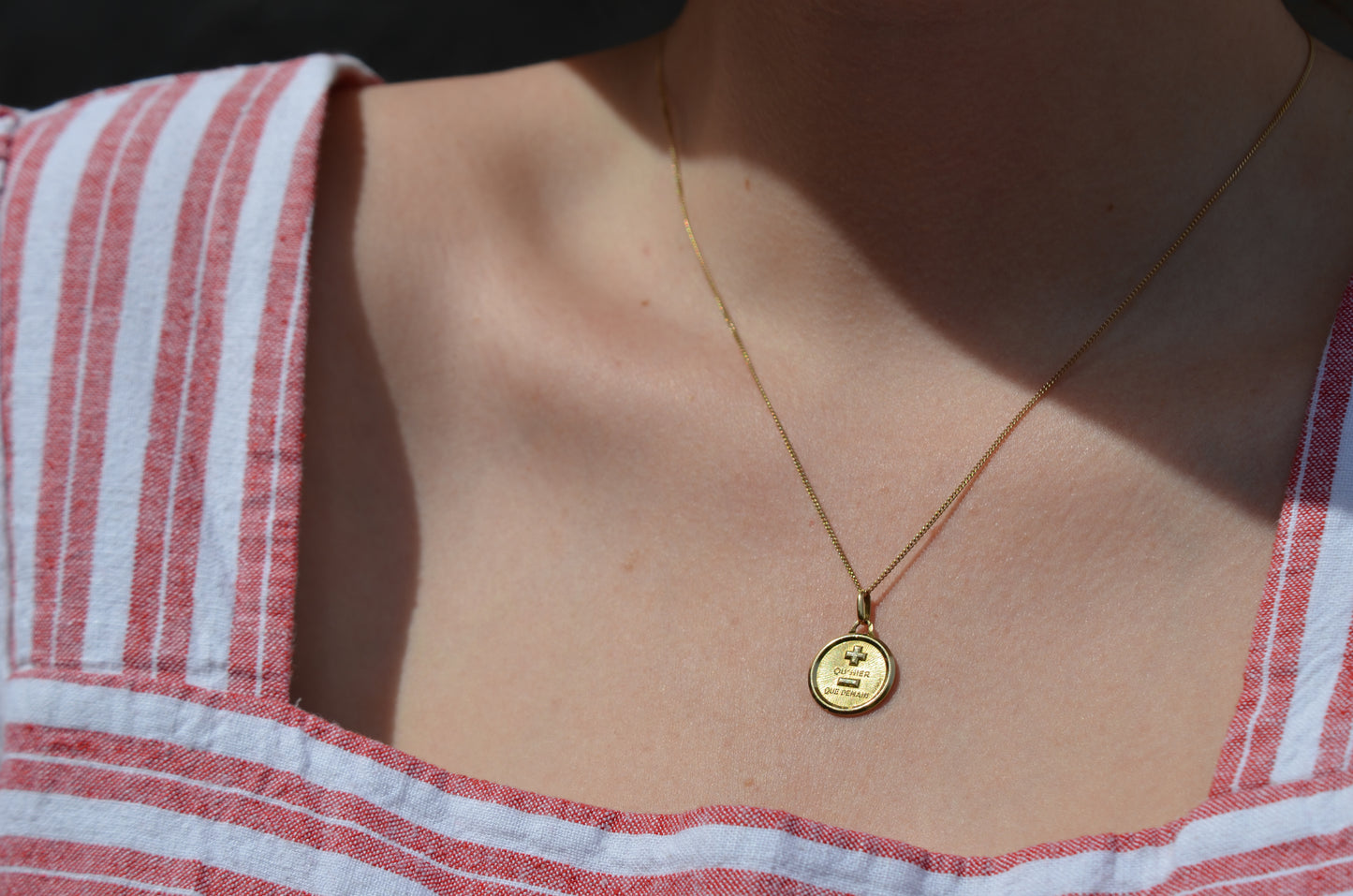 Beautiful Estate Médaille d'Amour Pendant