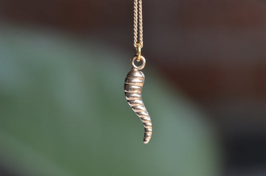 Sexy Twisted Vintage Cornicello