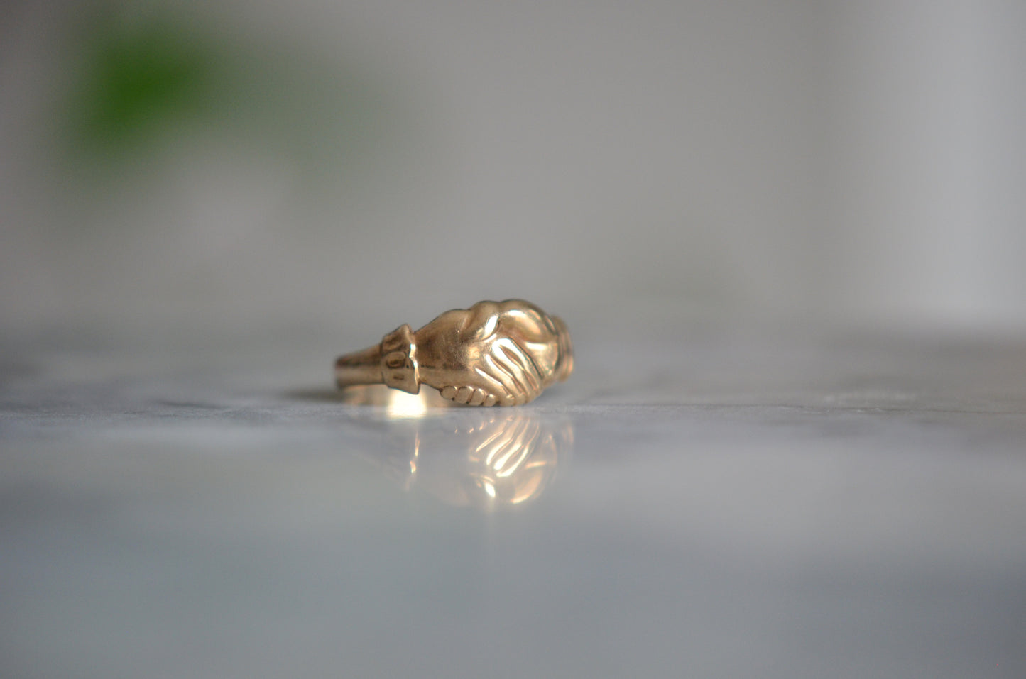 Warm and Detailed Unisex Vintage Fede Ring