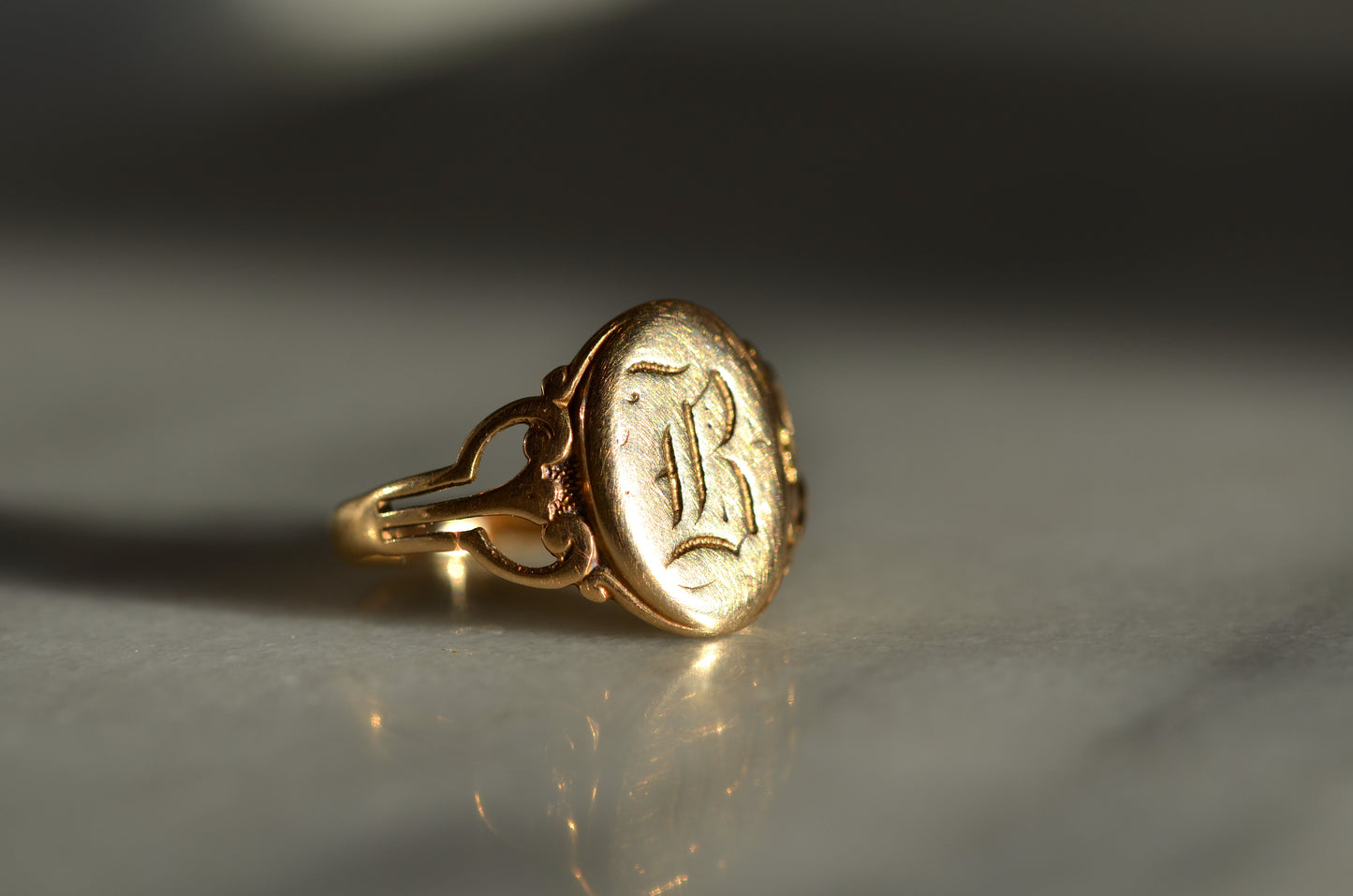 Art Nouveau B Signet Ring