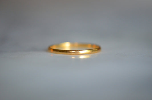 Super Skinny Wartime Wedding Band, 22k 1939