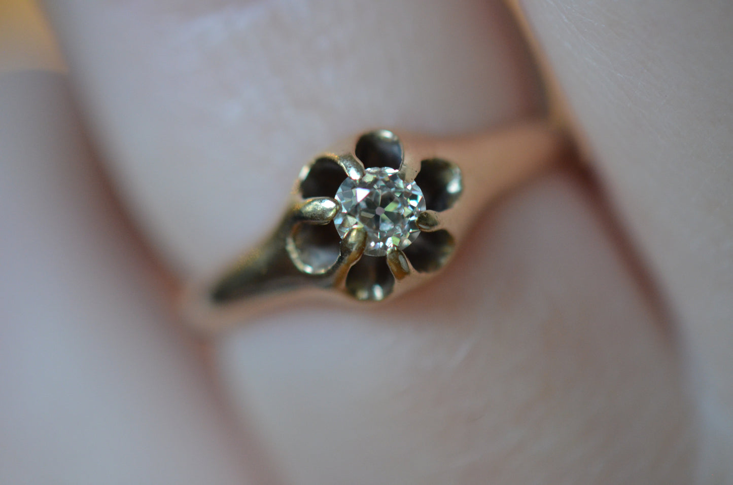 Smooth and Minimalist Victorian Belcher Ring
