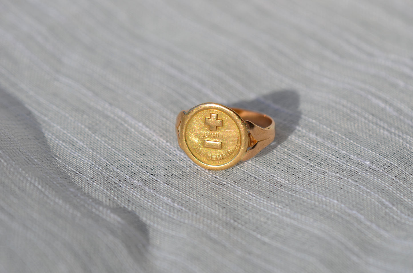Well-Loved Medaille D'Amour Ring