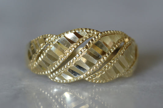 Glimmering Gold Croissant Ring