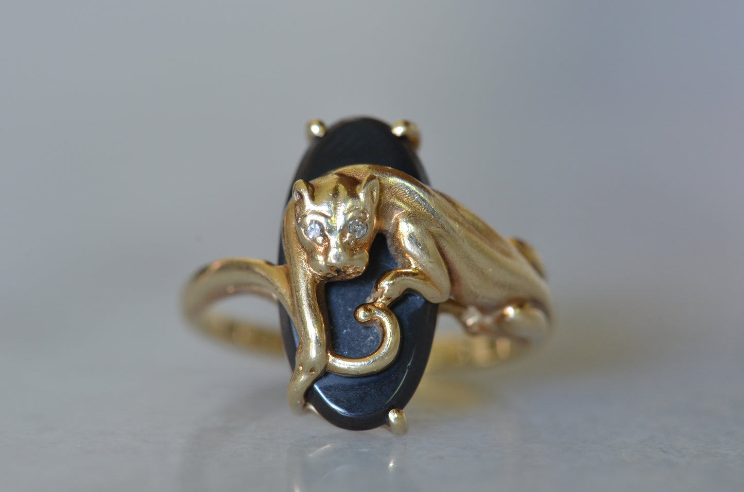 Dynamic Black Panther Vintage Ring