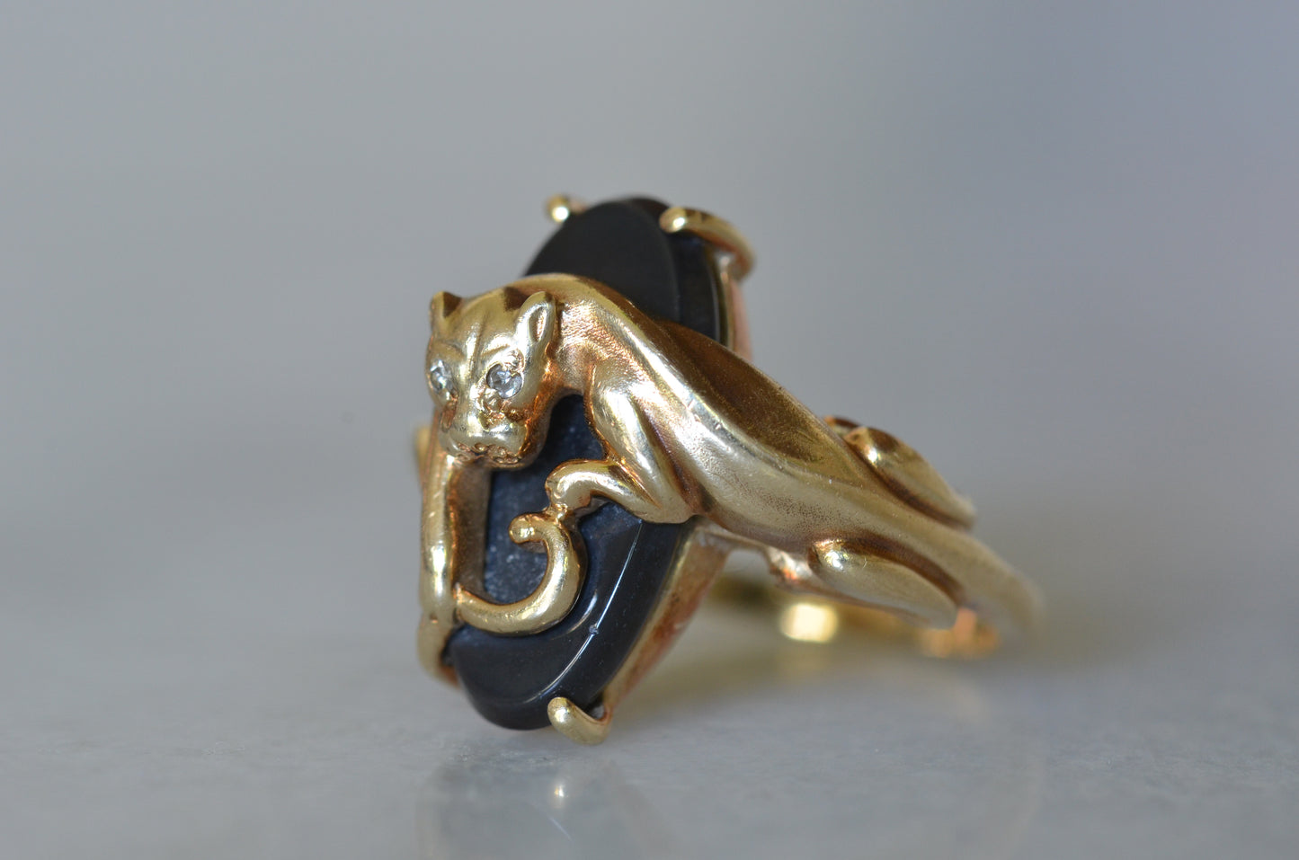 Dynamic Black Panther Vintage Ring