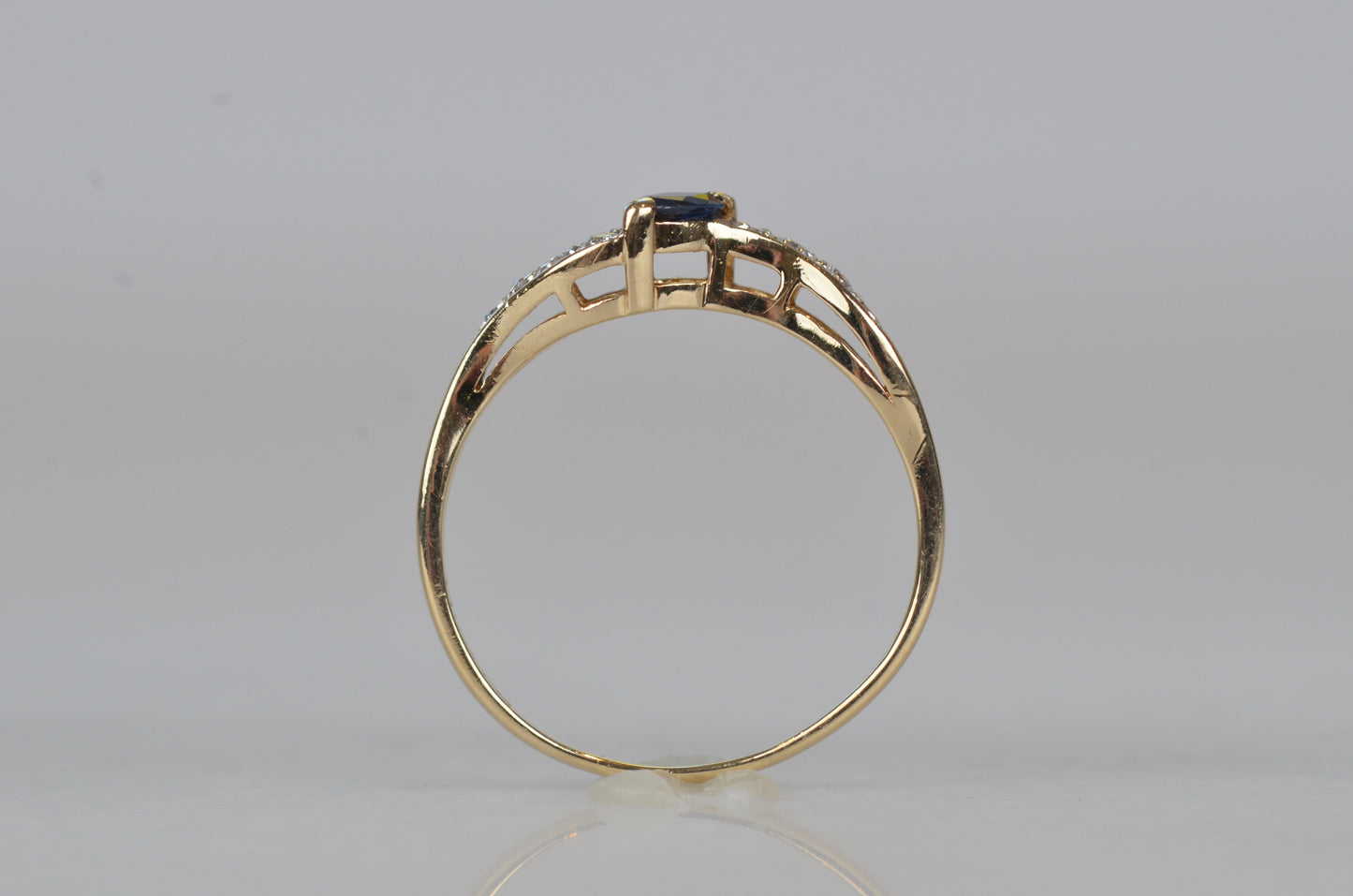 Vintage Sapphire Marquise Wave Band
