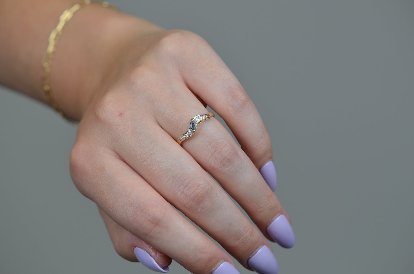 Vintage Sapphire Marquise Wave Band