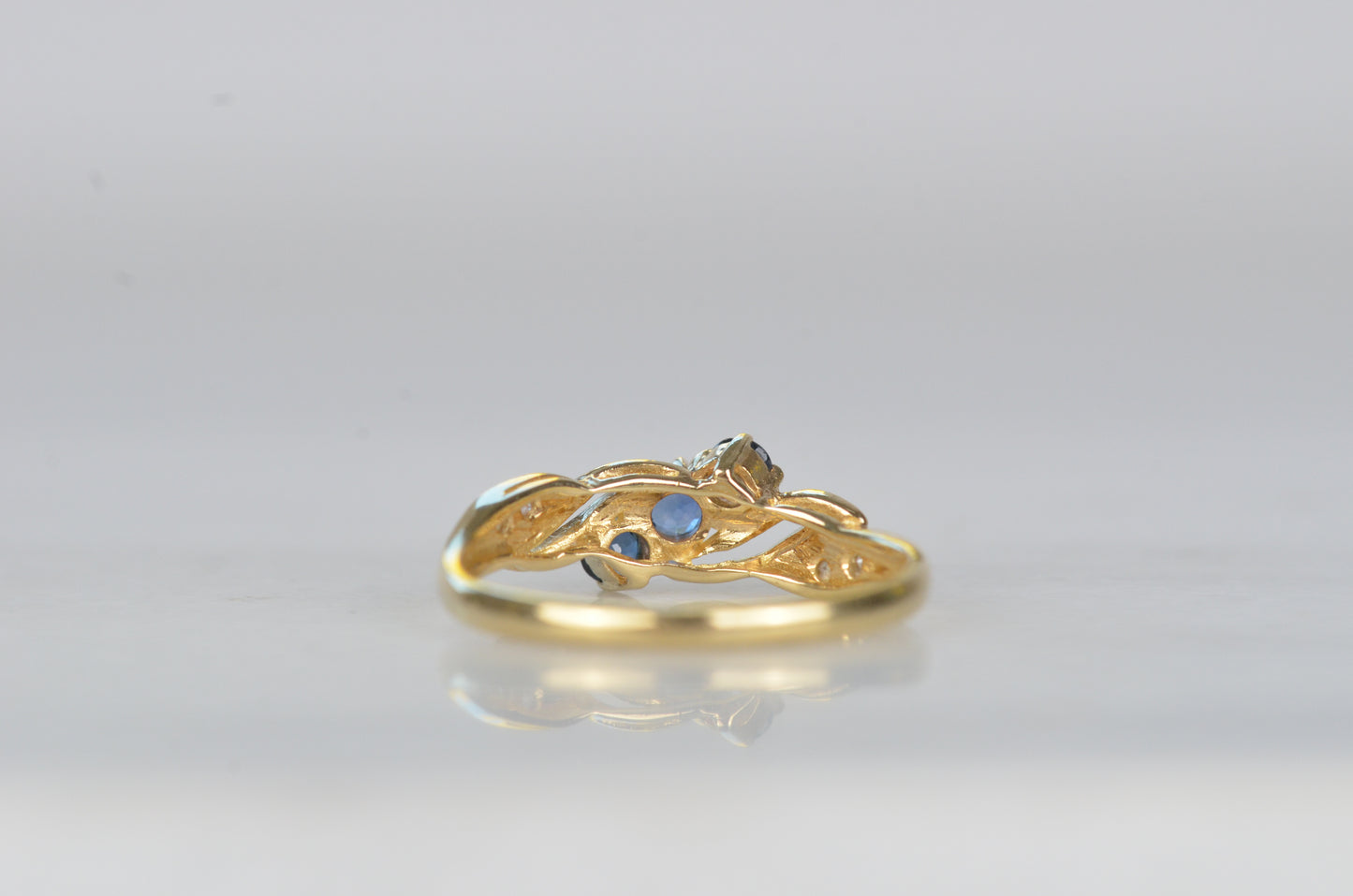 Scrolling Vintage Sapphire Trilogy Ring