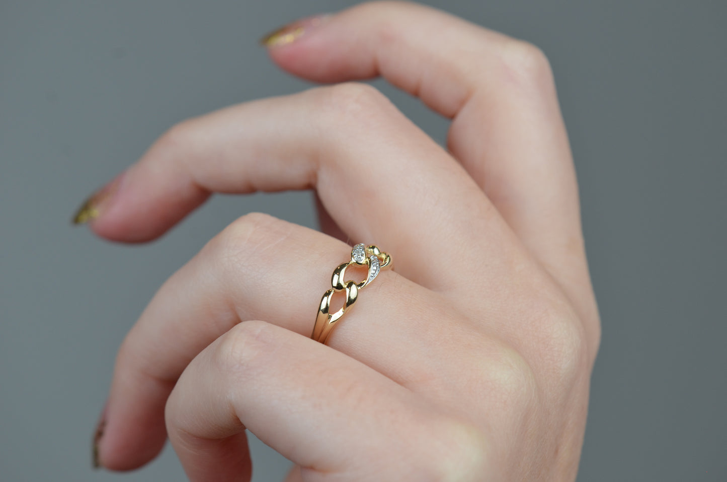 Glam Estate Chain Link Ring
