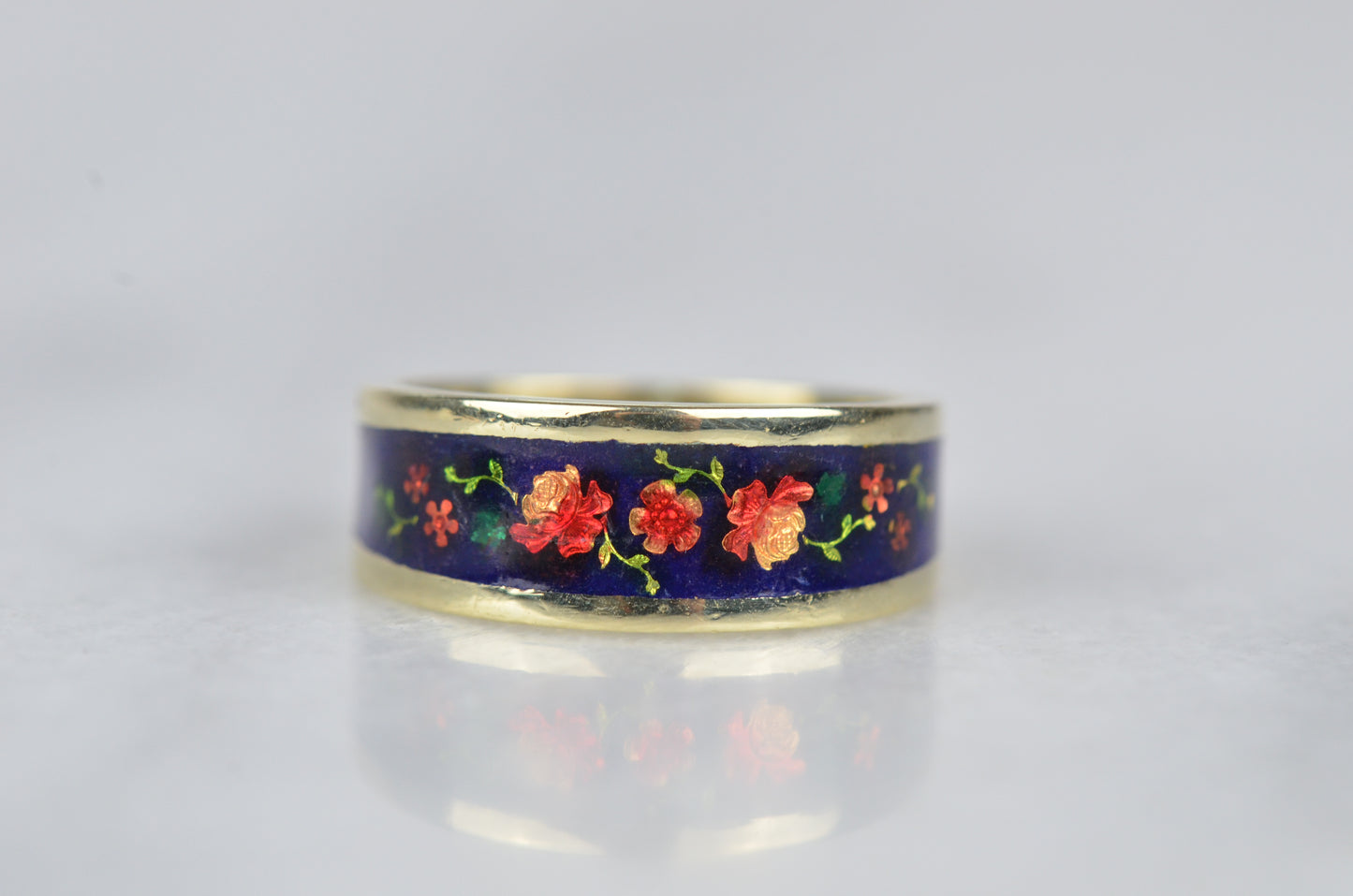 Outstanding Floral Enamel Band