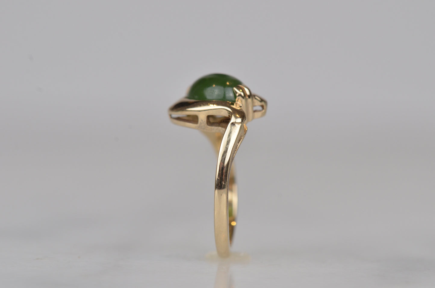 Swooping Vintage Jade Ring