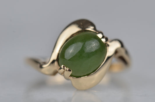 Swooping Vintage Jade Ring