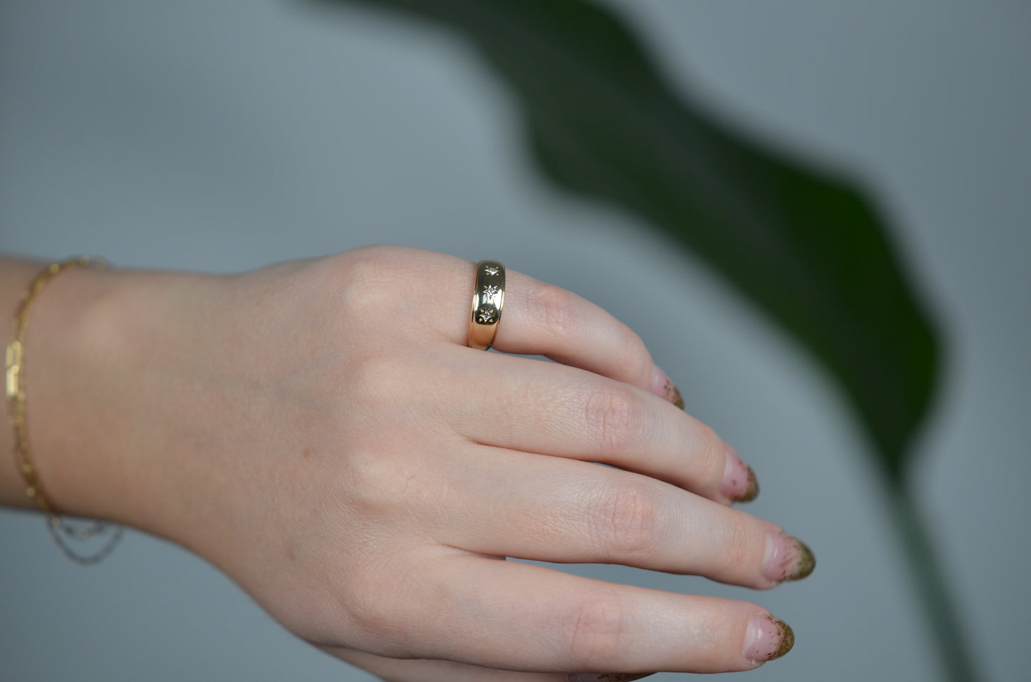 Classic Star-Set Trilogy Ring