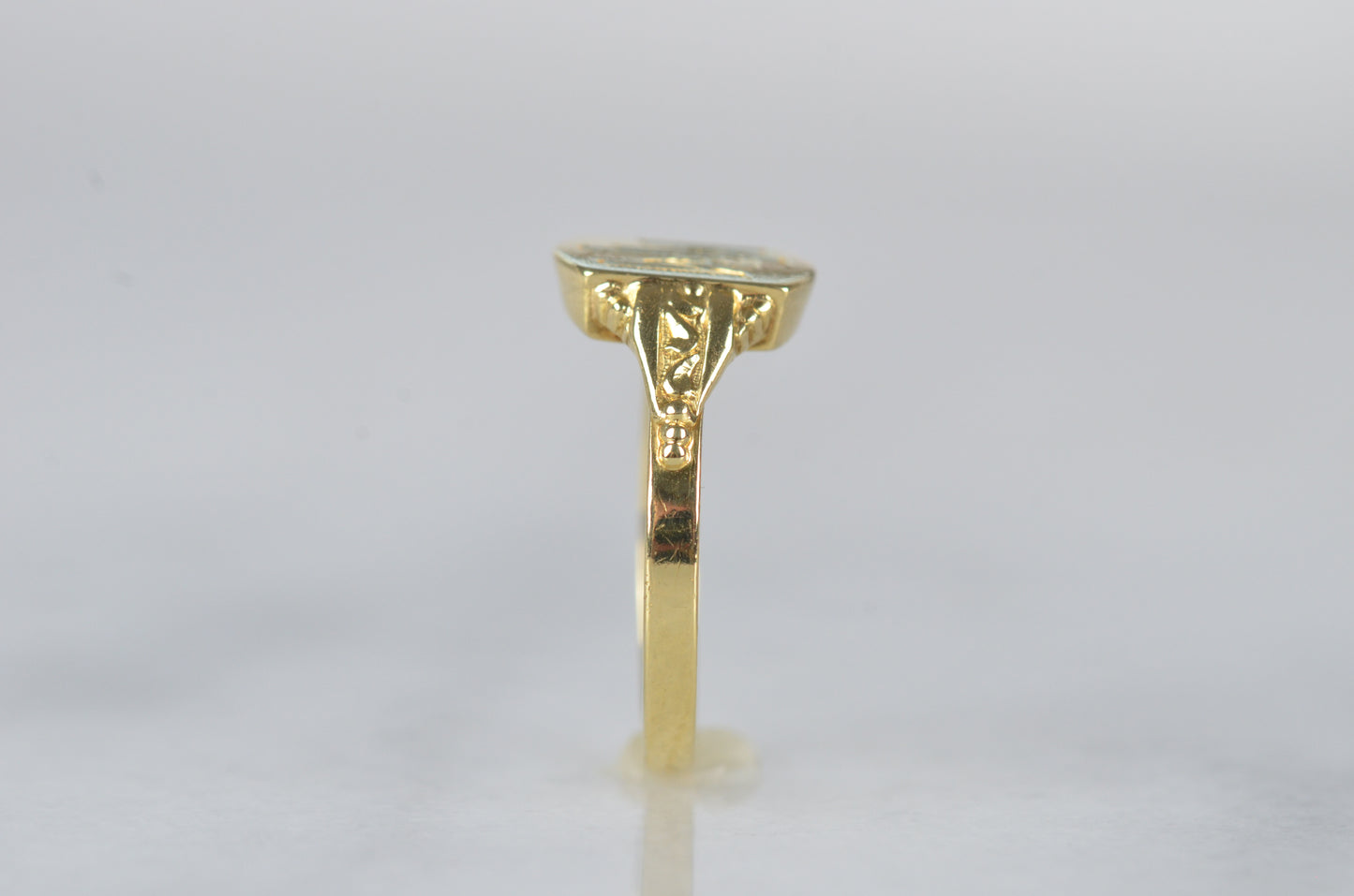 Easy Vintage Signet Ring KPM