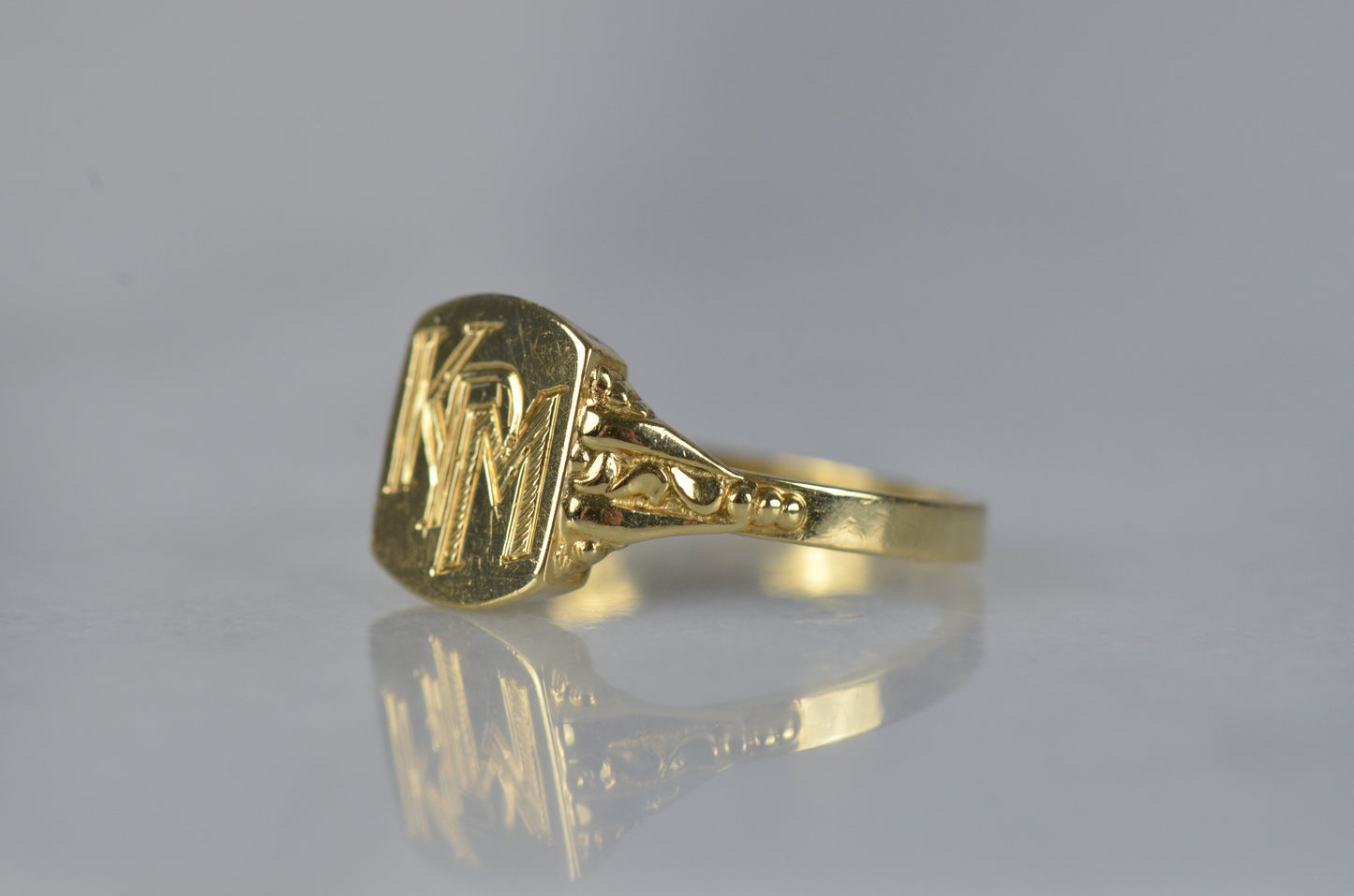 Easy Vintage Signet Ring KPM
