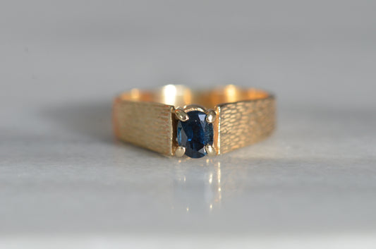 Textured Vintage Sapphire Ring