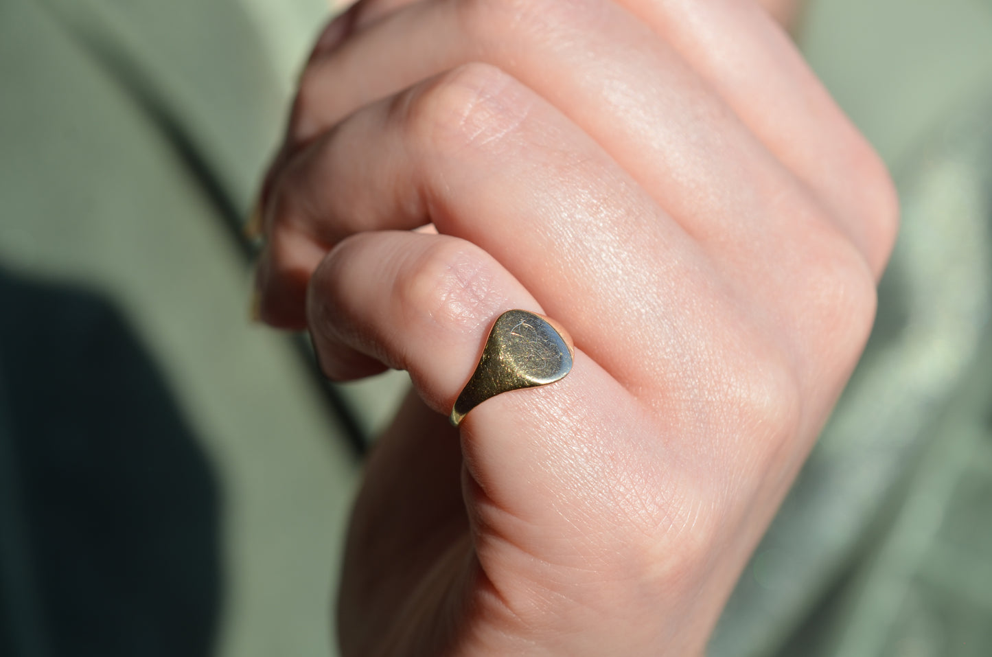 Tiny Antique R Signet Ring