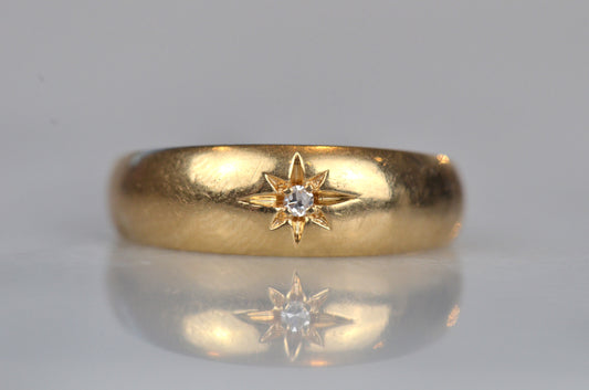 Essential Vintage Star Set Ring