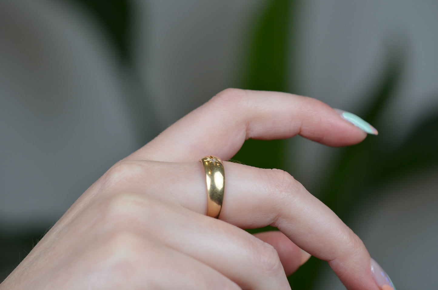 Essential Vintage Star Set Ring