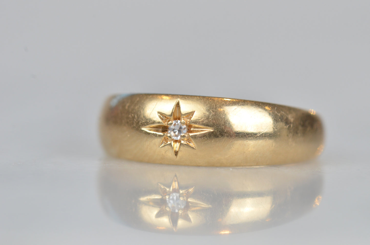 Essential Vintage Star Set Ring
