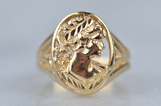 Bold Golden Cameo Ring