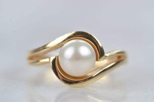 Swirling Pearl Ring