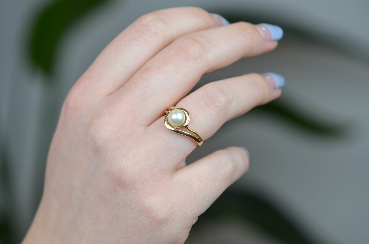 Swirling Pearl Ring