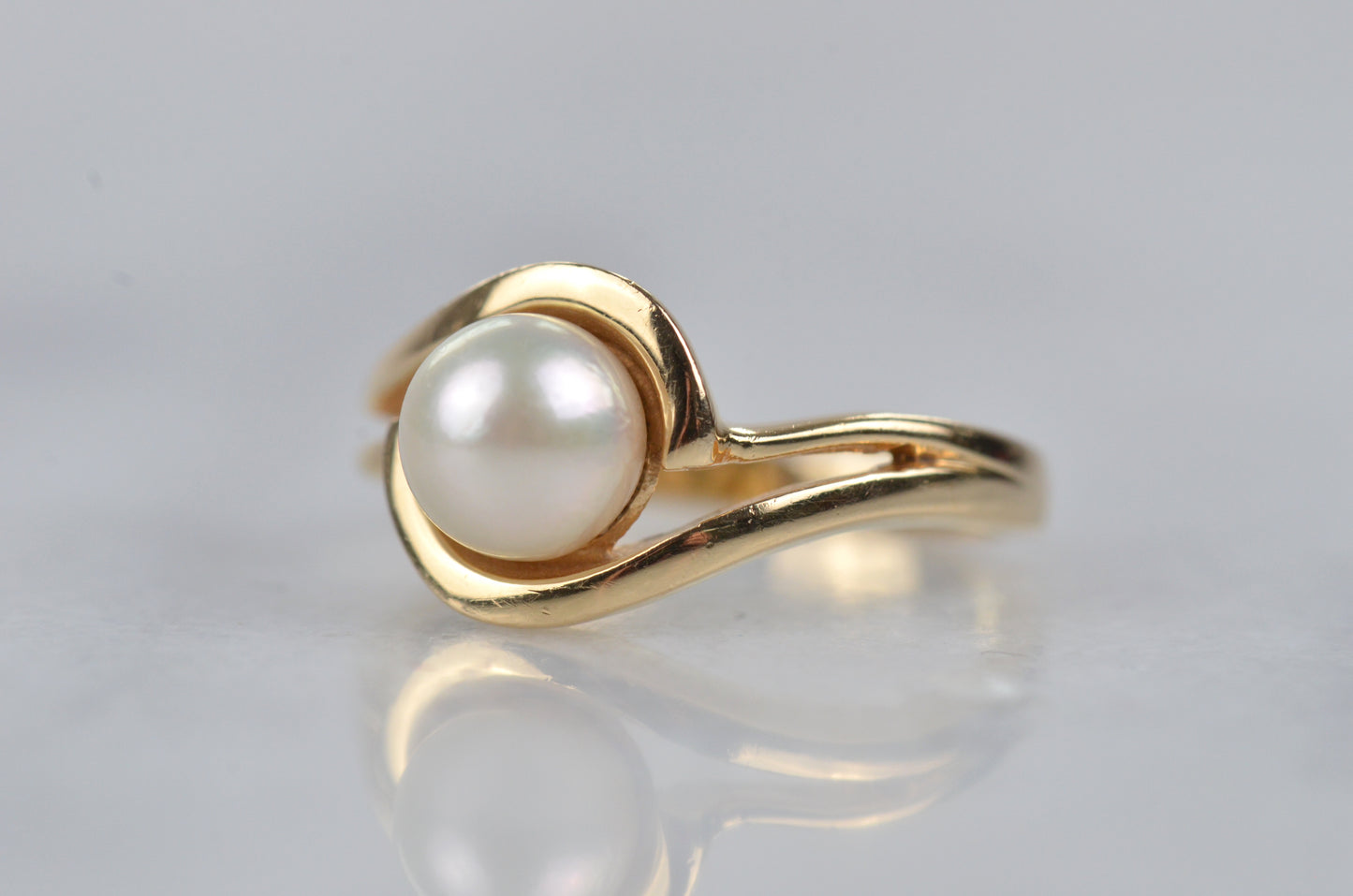 Swirling Pearl Ring