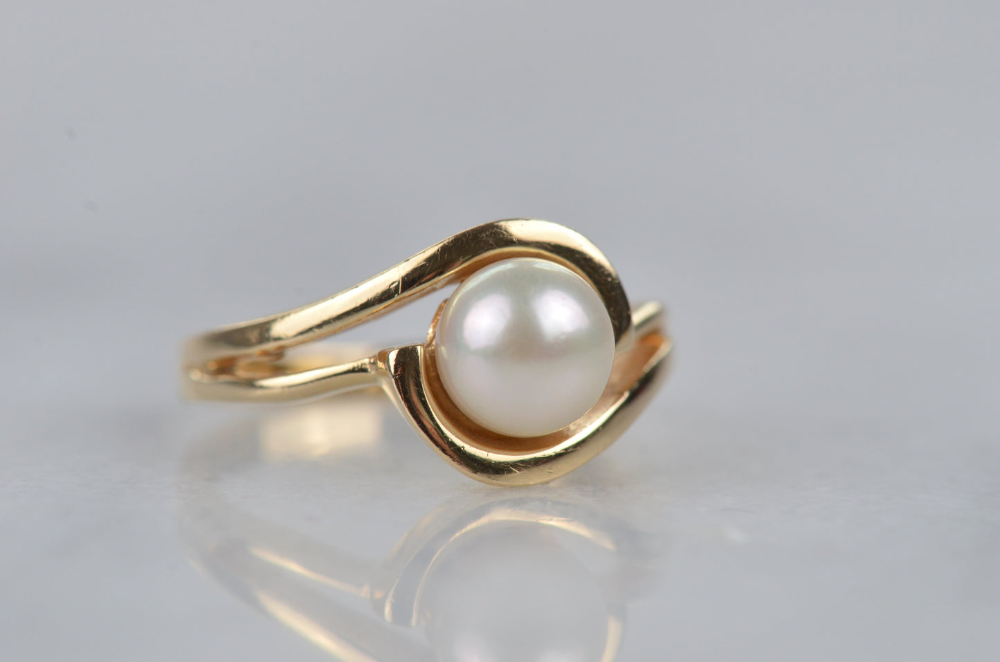 Swirling Pearl Ring
