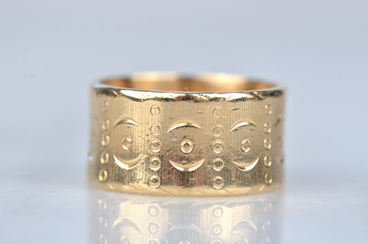 Bold Wide Vintage Band