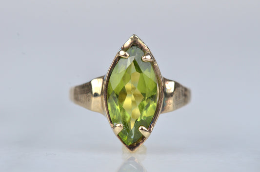 Sexy Vintage Marquise Peridot Ring